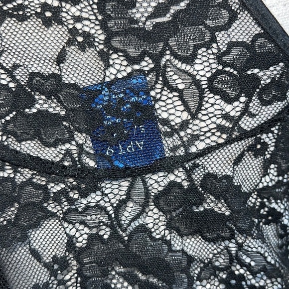 🔥 3/$30 Apt 9 Lace Slip - Picture 5 of 5